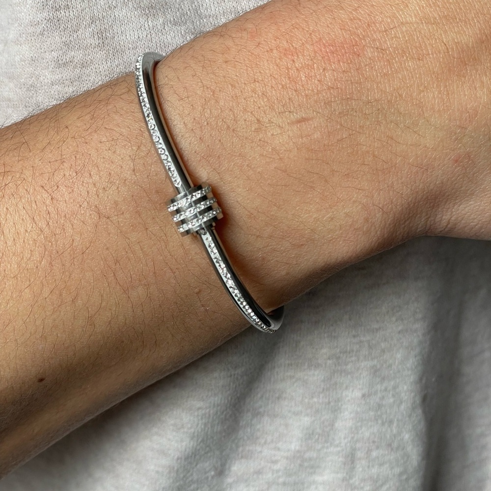 LUXURY SILVER OR GOLD PAVE DIAMOND BANGLE BRACELET